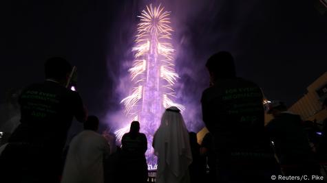 Hong Kong calls off Lunar New Year fireworks display amid unrest -  Chinadaily.com.cn