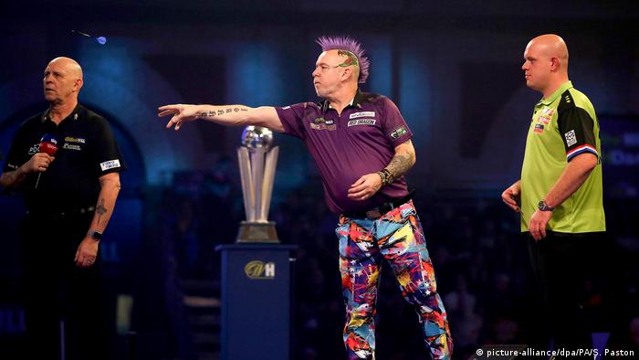 Peter Wright competing at the 2020 Darts World Championship in London