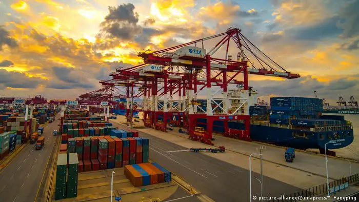 Qingdao port foreign trade container terminal