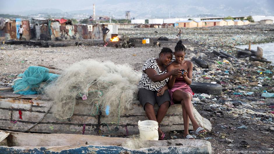 Haiti Marks 10 Years Since Devastating Earthquake News Dw 12 01 2020