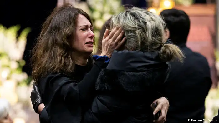 Kanada Trauer um die Opfer des Flugzeuabsturzes in Toronto