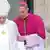Joseph Ratzinger: ¿debería seguir usando el nombre y la vestimenta e insignias papales?