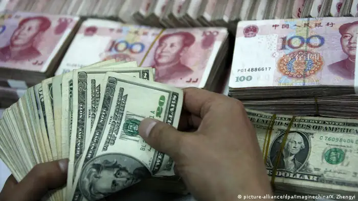 Symbolbild Dollar Yuan Währung Wechselkurs