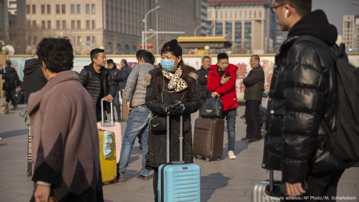 China Krankheit l Mehrere Patienten mit dem Coronavirus infiziert (picture alliance/AP Photo/M. Schiefelbein)