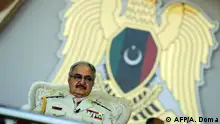خليفة حفتر .. الأسير وأمير الحرب الطامح لرئاسة ليبيا