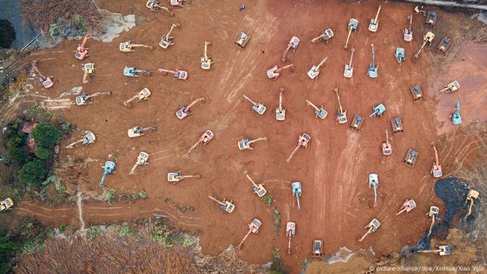 Chinese coronavirus |  Construction of a hospital in Wuhan (picture-alliance / dpa / XinHua / Xiao Yijiu)