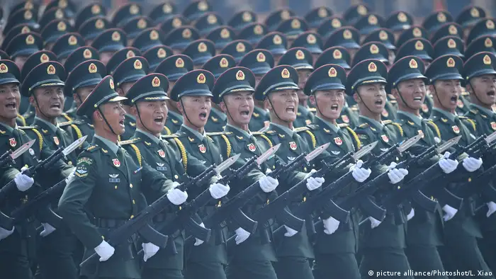 China l Militärparade zur Feier des 70. Jahrestages der Gründung der Volksrepublik China