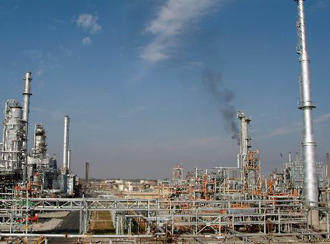 伊朗南部一处石油工业基地