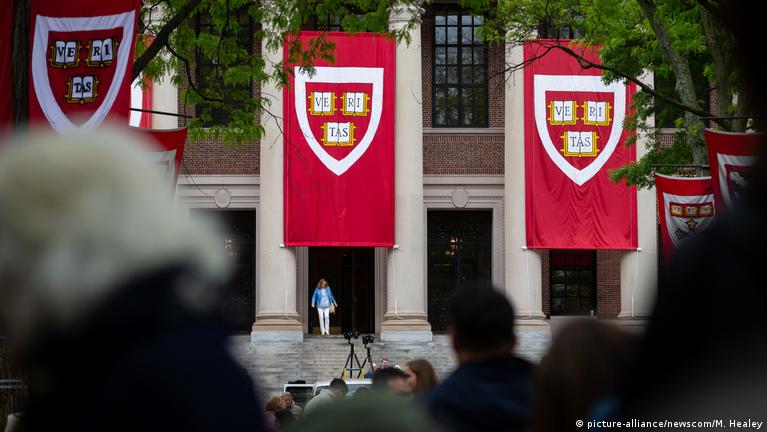 Us Charges Harvard Professor With Lying About China Links Dw 01292020