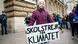 Hamburg | Greta Thunberg - Klimaaktivistin mit Transparent "Skolstrejk for Klimatet Hamburg | Greta Thunberg - Klimaaktivistin mit Transparent "Skolstrejk for Klimatet