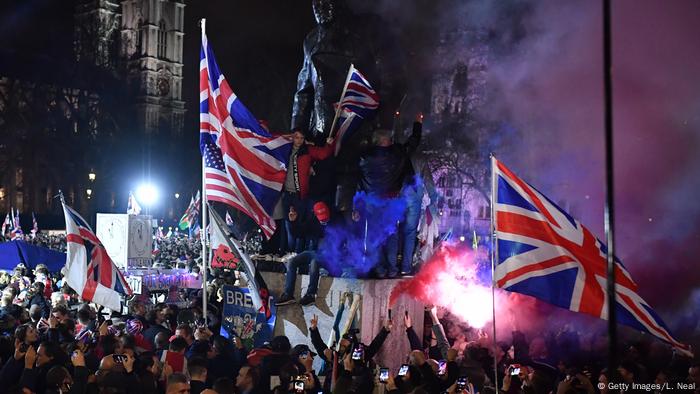 England, London: Feiern am Tag des Brexits (Getty Images/L. Neal)