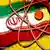Atomsymbol vor iranischer Flagge (Foto: DW)