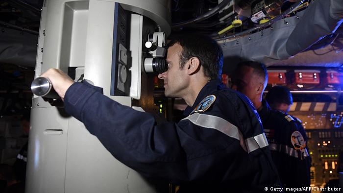 Frankreich Marine l Macron besucht das U-Boot Le Terrible