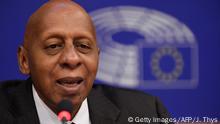 Cuban dissident Guillermo Farinas (C) addresses members of the Human Rights Commission of the European Parliament at the EU Headquarters in Brussels on October 12, 2016. / AFP / JOHN THYS (Photo credit should read JOHN THYS/AFP via Getty Images)