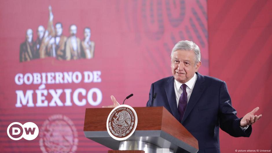 López Obrador evade el tema del muro fronterizo que presumió Trump