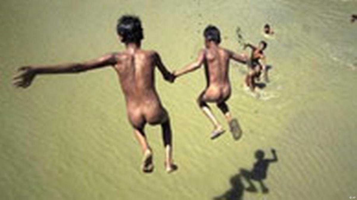 naked boys India River 