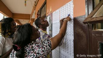 Un bureau de vote dans le ville de Jaunde