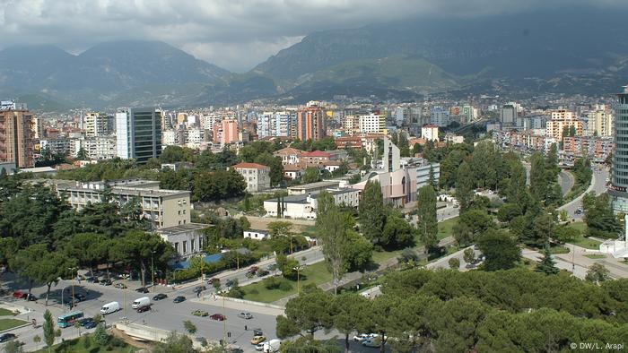 Albanien Stadtansicht Tirana 2006