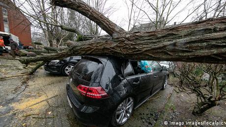 Ураганът Сабине достигна Южна Германия В Бавария силата му е