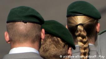 Αυξάνεται ο αριθμός γυναικών που εντάσσονται στο γερμανικό στρατό