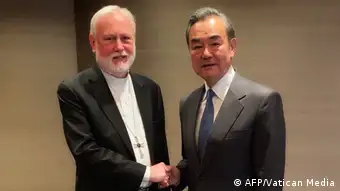 München Treffen Außenminister Vatiikan Paul Gallagher mit China Wang Yi