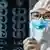 China Hubei Provinz Arzt mit Lungen-Röntgen-Bilder