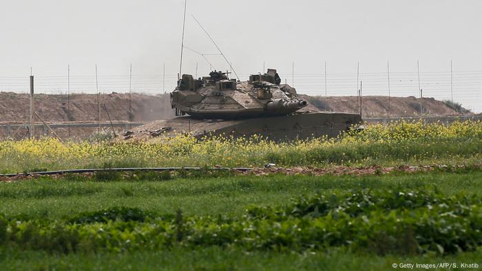 İsrail tankları Hamas mevzilerini vurdu