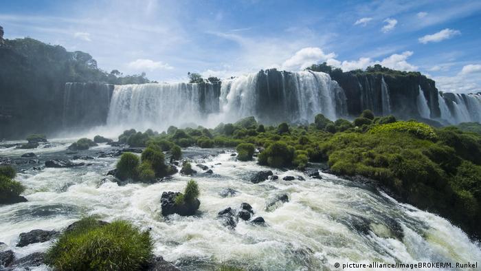 O Parque Nacional do Iguaçu, onde ficam as famosas cataratas, é a segunda unidade de conservação mais visitada do Brasil