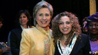 Rita Chaikin und Hillary Clinton