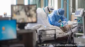 China Wuhan Krankenhaus Behandlung Coronavirus Patient