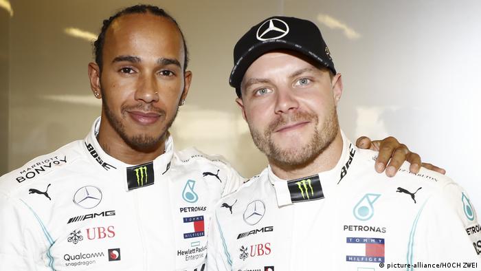 Mercedes drivers Lewis Hamilton and Valtteri Bottas (picture-alliance/HOCH ZWEI)