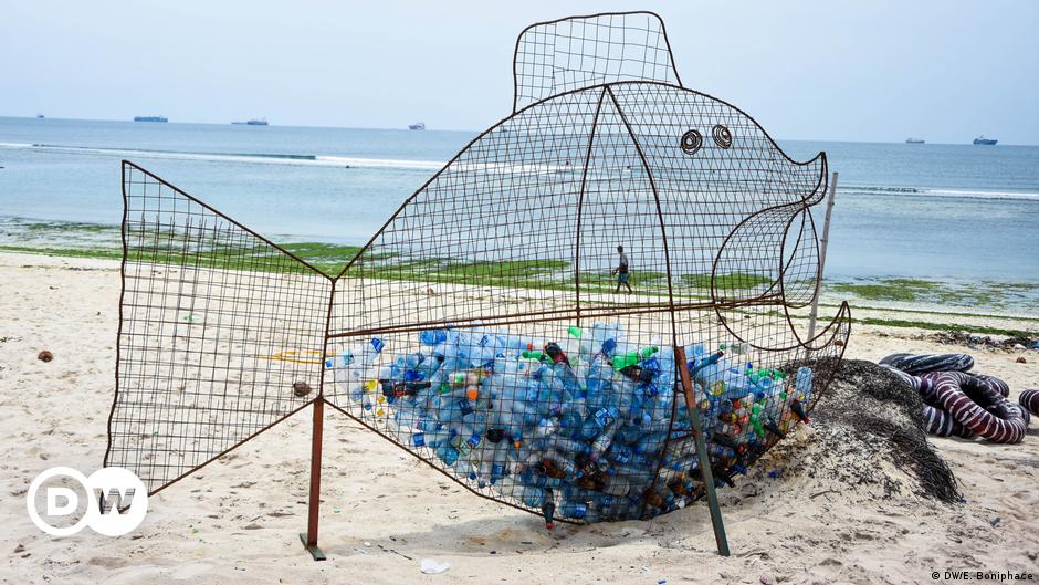 Europos Sąjunga uždraudė plastiko atliekų eksportą į neturtingas šalis  Naujienos |  DW