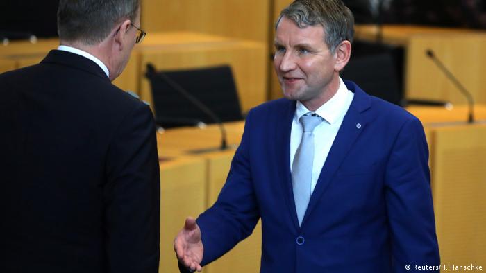 Thüringen Erfurt Landtag Ministerpräsident Ramelow verweigert Höcke Handschlag