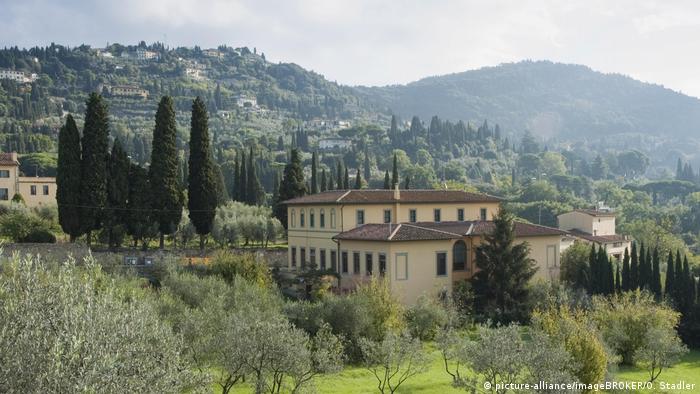 Blick auf die Hügel mit Villen in Fiesole bei Florenz. (Foto: picture-alliance/imageBROKER/O. Stadler).