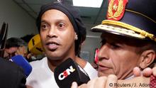 Otorgan arresto domiciliario a Ronaldinho tras pago de fianza millonaria