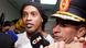 Paraguay Asuncion Ronaldinho vor Gericht wegen gefälschtem Pass Paraguay Asuncion Ronaldinho vor Gericht wegen gefälschtem Pass