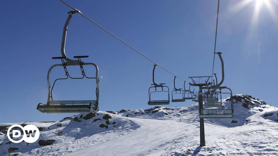 Germany: Ski lifts at a Standstill – DW – 04/01/2021