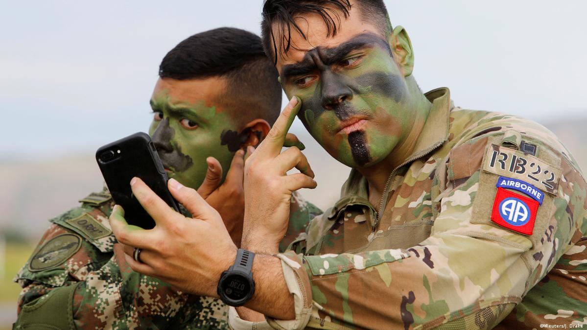 Guerra independencia eeuu hi-res stock photography and images - Alamy, image size:1199x674