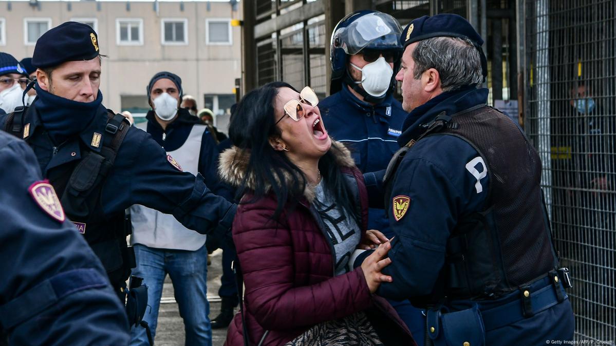 Coronavirus sets Italian prison ablaze – DW – 03/12/2020