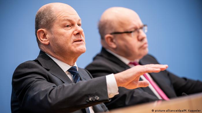 Die Minister Scholz und Altmaier verkünden Milliardenhilfen für Unternehmen 