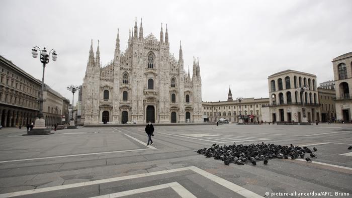 Italien | Coronavirus: Domplatz in Mailand (picture-alliance/dpa/AP/L. Bruno)