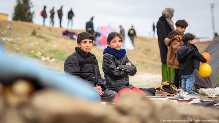 Arşiv - Türkiye-Yunanistan sınırına yakın bir bölgede Avrupa'ya geçme ümidiyle bekleyen Suriyeli sığınmacı çocuklar (05.03.2020)