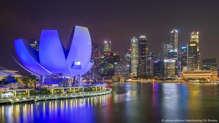 Singapur Marina Bay in der Nacht