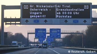 Информация о закрытии границ на дорожных табло в Германии