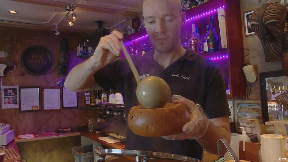Global Snack Iceland soup in a bread bowl DW 03/20/2020