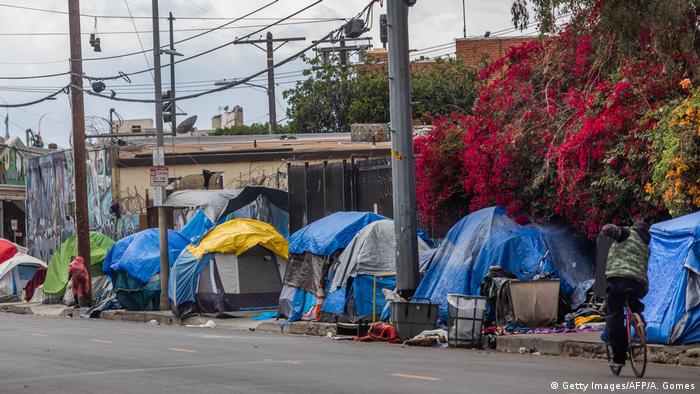 A row of tents for people experiencing homeless in Los Angeles