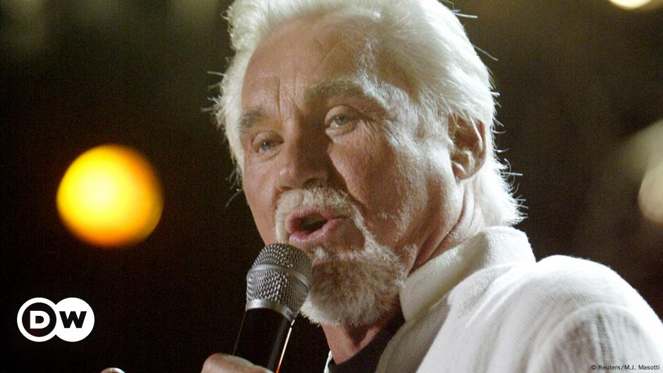 Kenny Rogers Country Music Legend Dies Aged 81 News Dw 21 03 2020