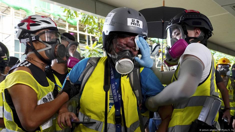 被指违法起底港警信息民主党议员深夜被捕 德国之声来自德国介绍德国 Dw 26 03