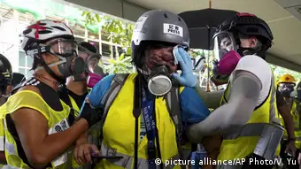 Hongkong Journalist aus Indonesien durch Polizei verletzt