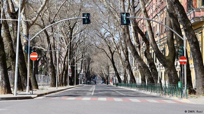 Albanien Tirana - Corona-Krise: Leere Stra&szlig;en (DW/A. Ruci)